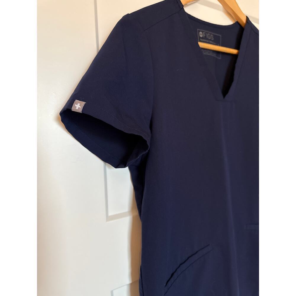 Figs Scrub Top Casma 3 Picket Navy Blue Women’s S Style # FW1100 - Picture 5 of 7